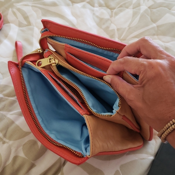 Purse - Picture 4 of 4